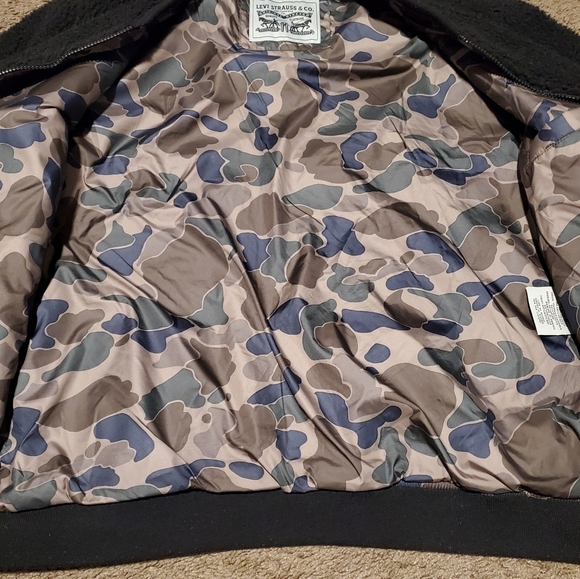 Levi Mens Jacket - Picture 3 of 4